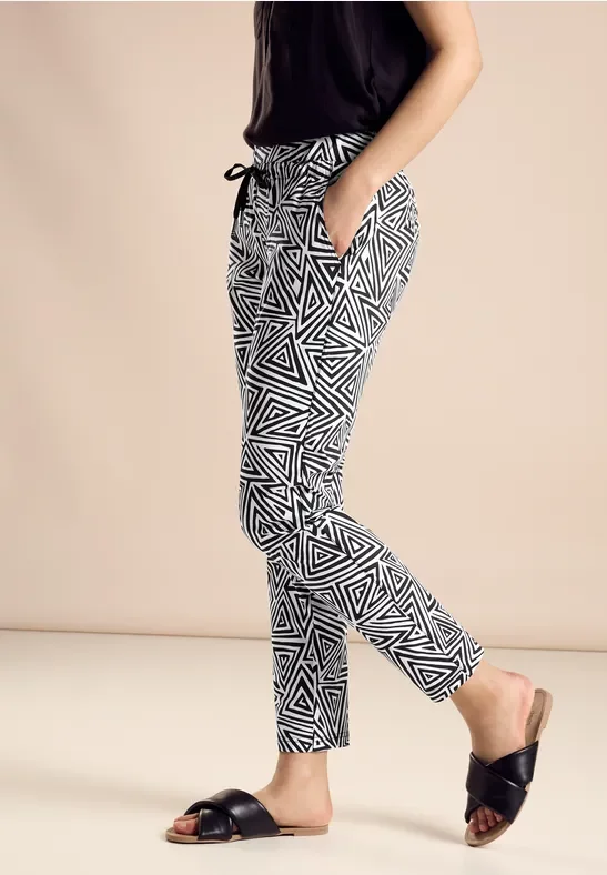 Street One Frauen Travel Hose mit Print in Schwarz, Gr: 36