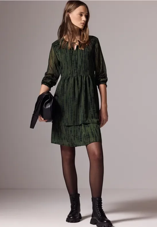 Thumbnail - Street One Studio Frauen Bedrucktes Chiffon-Kleid in Grün, Gr: 46
