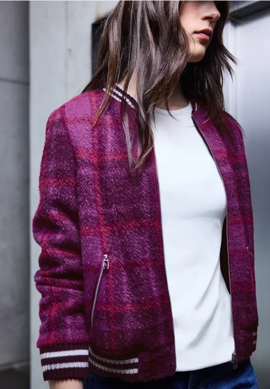 Street One Studio Frauen Karierter Federgarn Blouson in Lila, Gr: 40