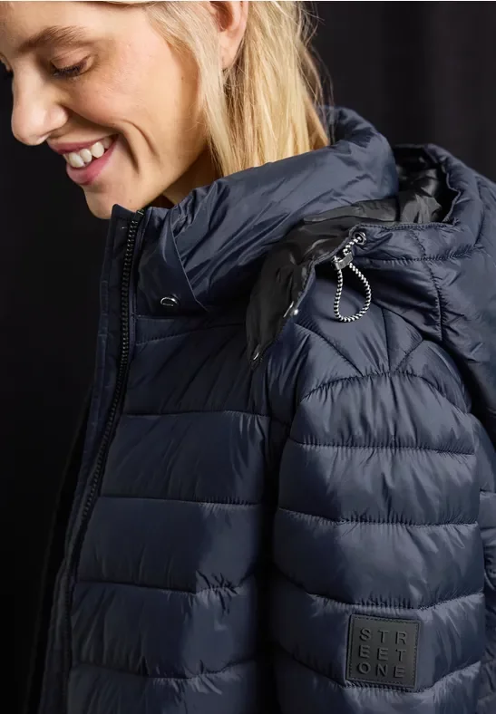 Thumbnail - Street One Frauen Jacke mit abnehmbarer Kapuze in Blau, Gr: 44