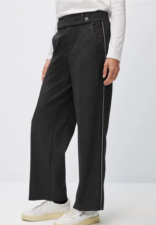 Thumbnail - Street One Frauen Straight Leg Hose mit Tape in Schwarz, Gr: 40