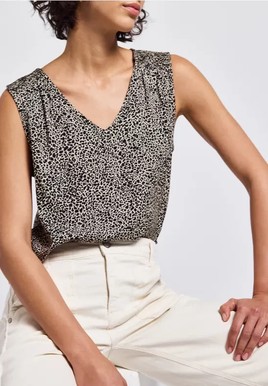 Thumbnail - Street One Frauen Leo-Bluse mit Smock-Details in Beige, Gr: 42
