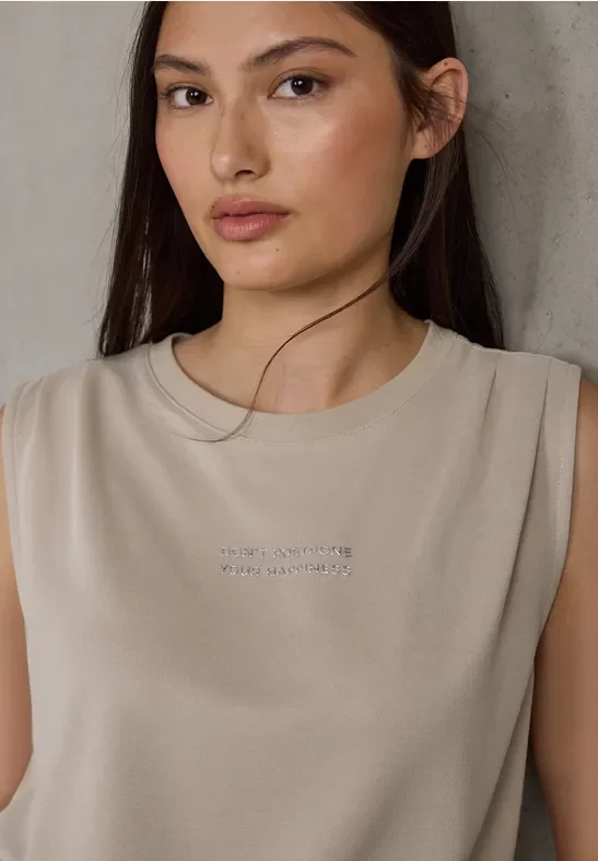 Street One Studio Frauen Silk-Look Top mit Wording in Beige, Gr: 34