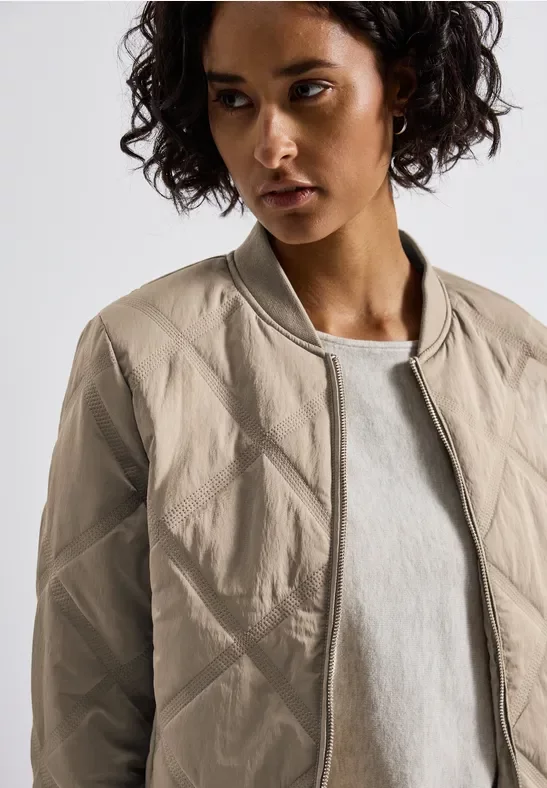 Street One Frauen Blouson mit Steppmuster in Beige, Gr: 42