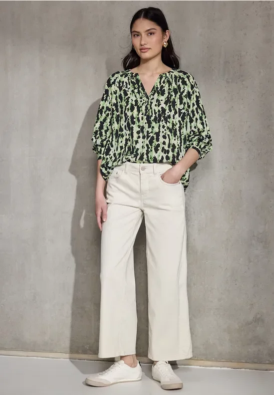 Street One Studio Frauen Loose Fit Raglan-Bluse in Grün, Gr: 46