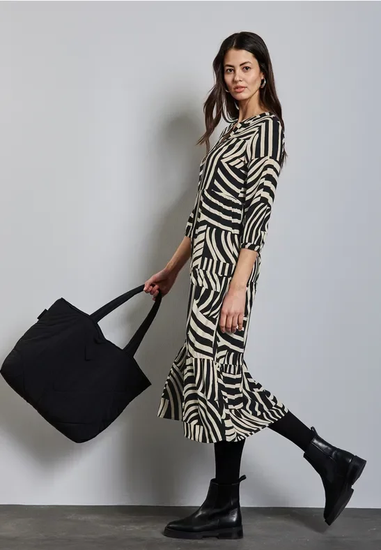 Street One Frauen Kleid mit Volants in Schwarz, Gr: 42