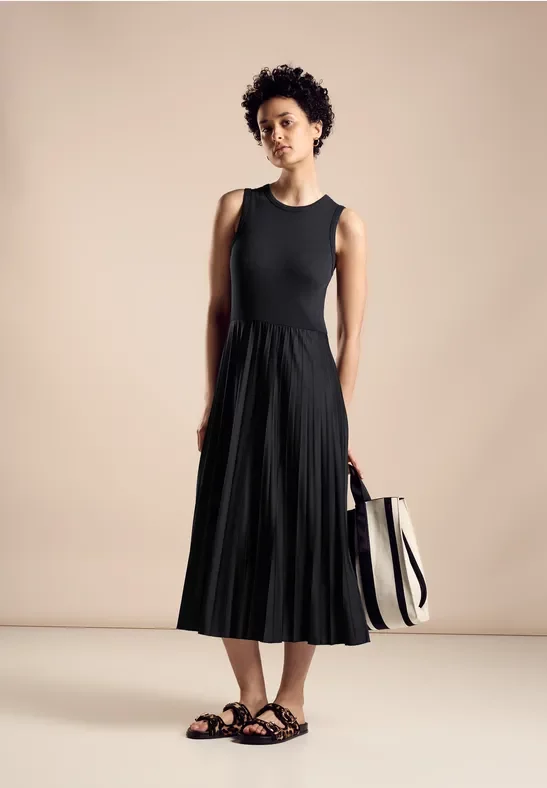 Street One Frauen Plissee Midikleid in Schwarz, Gr: 46