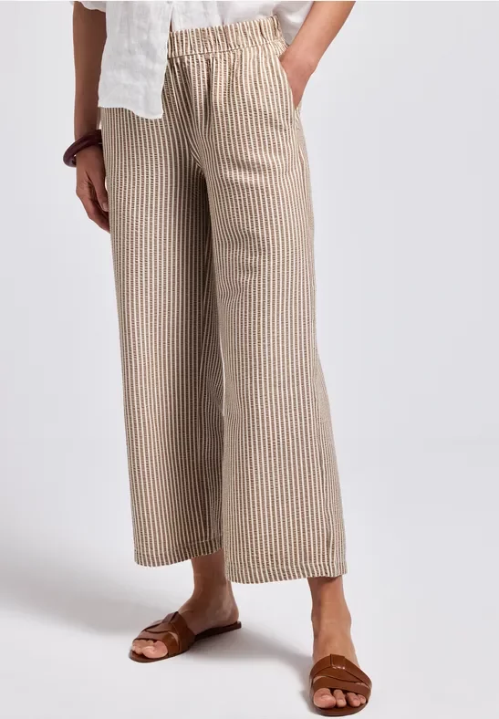 Street One Frauen Gestreifte Seersucker Hose in Beige, Gr: 42