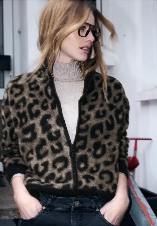 Street One Studio Frauen Flauschiger Leo Cardigan in Schwarz, Gr: 44