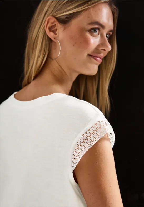 Thumbnail - Street One Frauen Shirt mit Häkeldetails in Weiß, Gr: 36