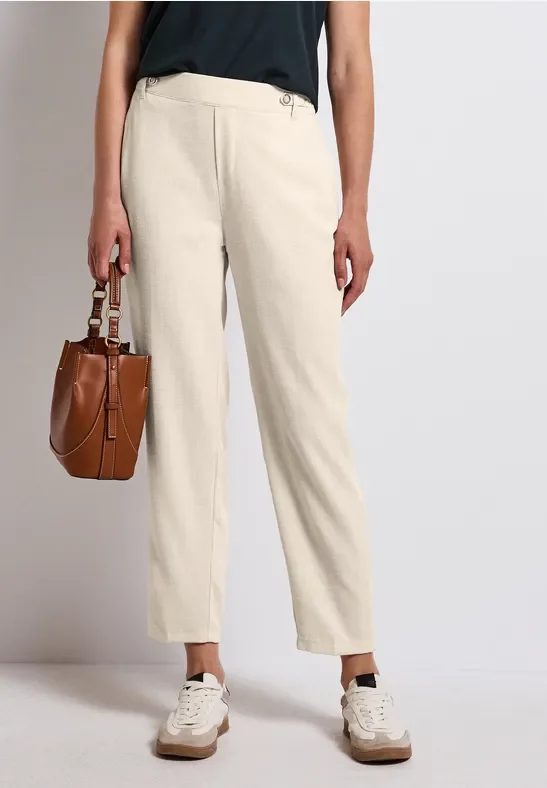 Thumbnail - Street One Frauen Chino mit Knopfdetail in Beige, Gr: 46