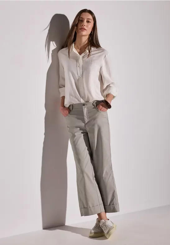 Street One Frauen Straight Leg Twill-Hose in Beige, Gr: 46