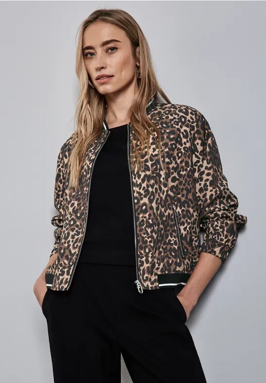 Street One Frauen Blouson mit Leo-Muster in Braun, Gr: 44