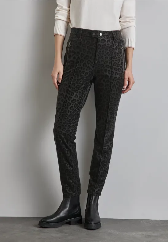 Street One Frauen Beschichtete Leo-Hose in Schwarz, Gr: 42