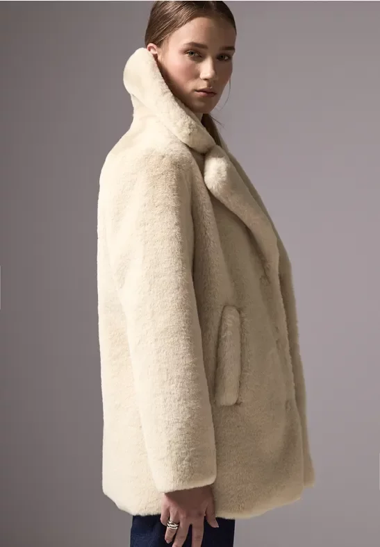 Street One Studio Frauen Kuschelige Jacke in Weiß, Gr: 42