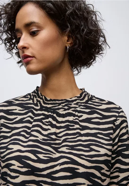 Thumbnail - Street One Frauen Print-Bluse mit Smok-Details in Schwarz, Gr: 42