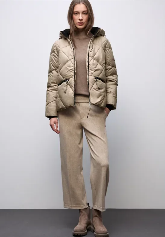 Street One Frauen Kurze Steppjacke in Beige, Gr: 44