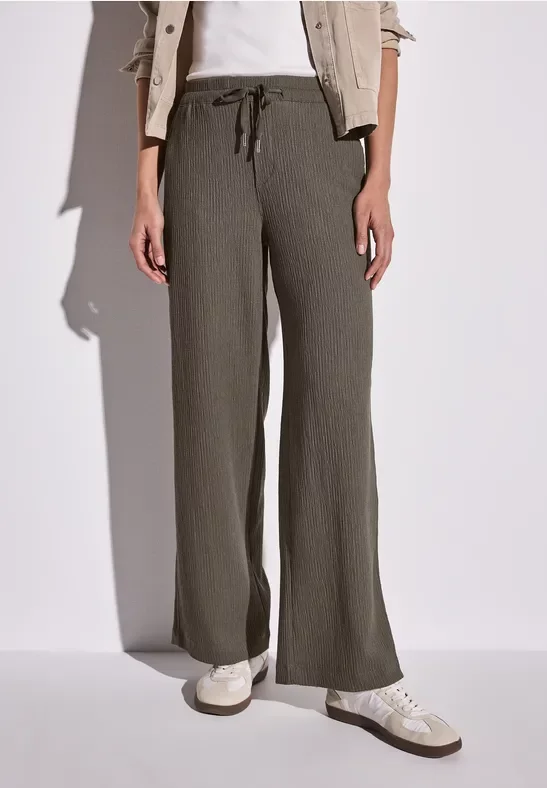 Street One Frauen Wide Leg Hose mit Struktur in Braun, Gr: 44