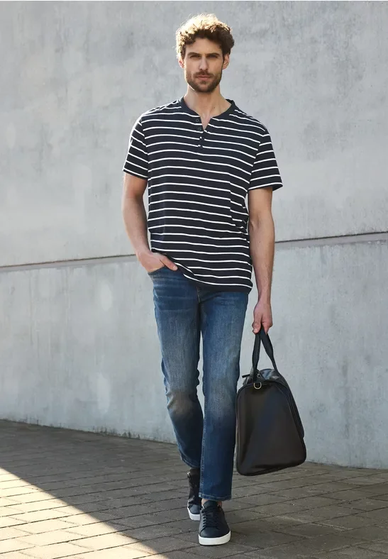 Thumbnail - Street One MEN Männer Gestreiftes Henleyshirt in Blau, Gr: L