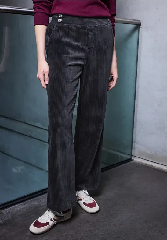 Street One Studio Frauen Straight Leg Cordhose in Blau, Gr: 40