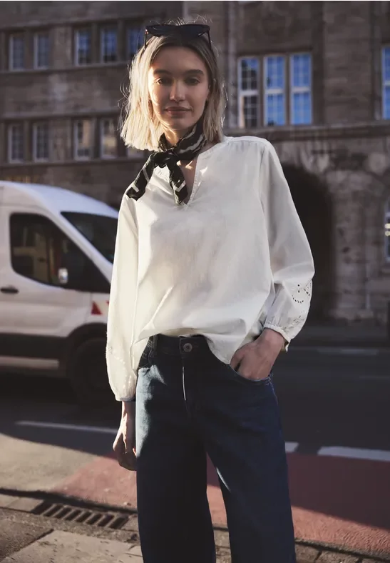 Street One Studio Frauen Bluse mit Split neck und Stickerei in Weiß, Gr: 44