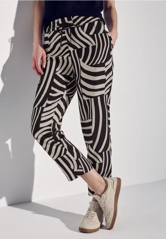 Street One Frauen Gemusterte Hose in Schwarz, Gr: 36