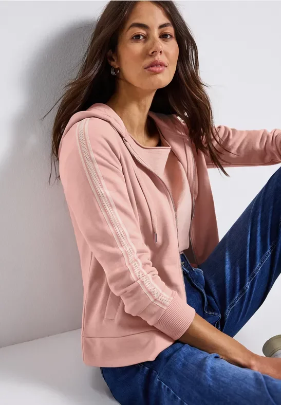 Thumbnail - Street One Frauen Kapuzenjacke mit Dekotape in Rosa, Gr: 46