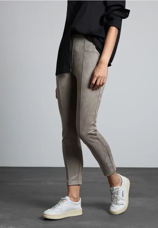 Street One Frauen Hose im Verlours-Look in Beige, Gr: 44