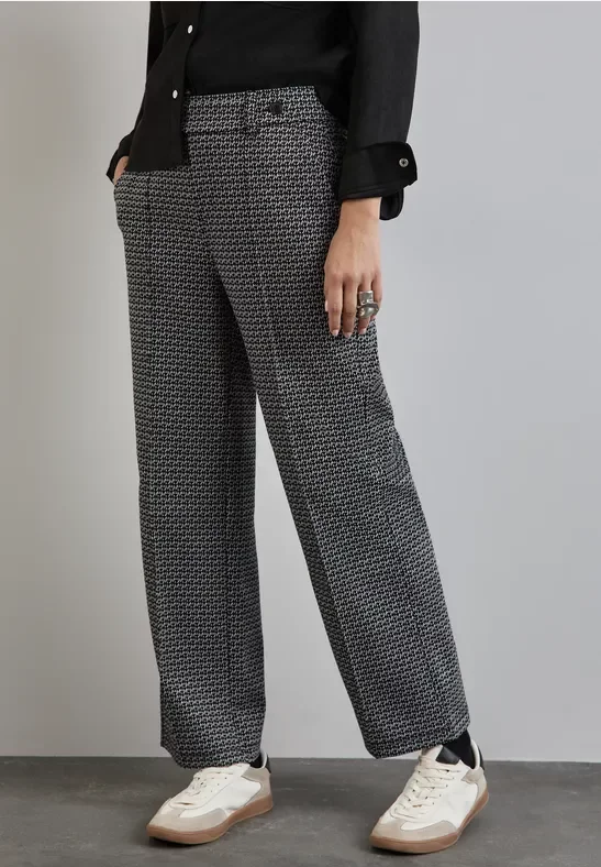 Thumbnail - Street One Frauen Jaquard-Hose in Schwarz, Gr: 46