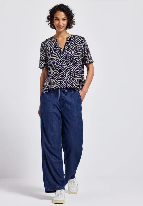 Thumbnail - Street One Frauen Gemusterte Split Neck Bluse in Blau, Gr: 36