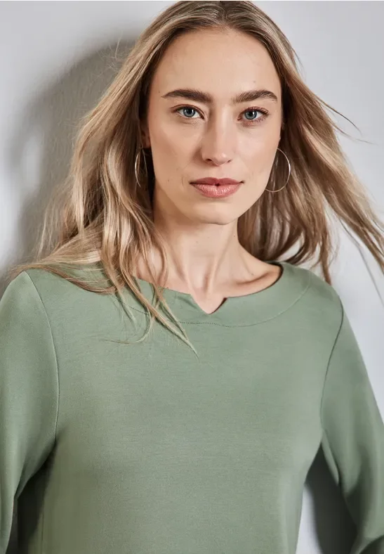 Street One Frauen Shirt mit Ausschnitt-Detail in Grün, Gr: 36