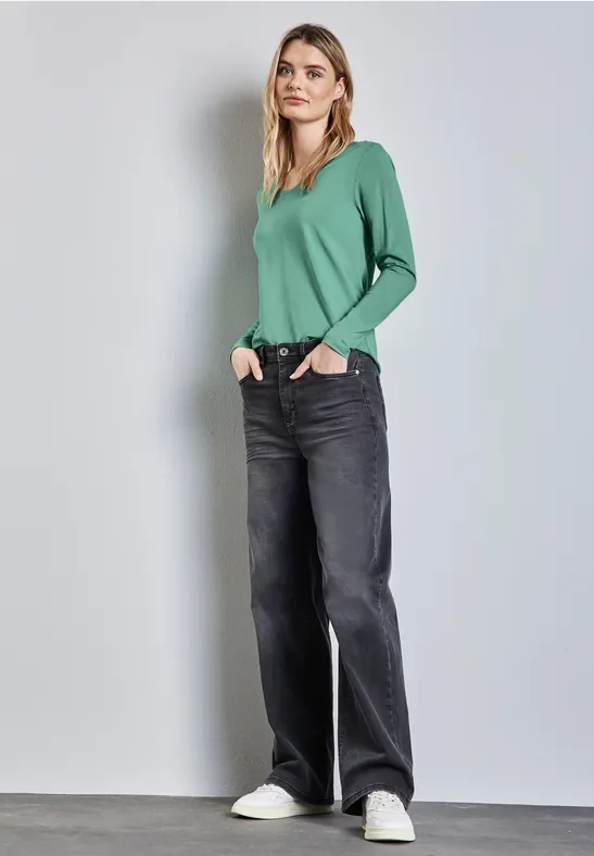 Street One Frauen Shirt mit gerundetem V-Neck in Grün, Gr: 46