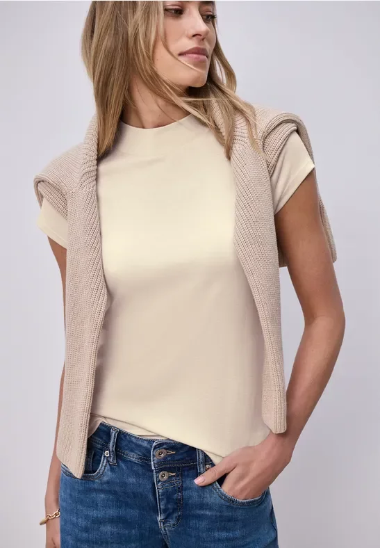 Street One Frauen Basic T-Shirt mit Turtle Neck in Beige, Gr: 34