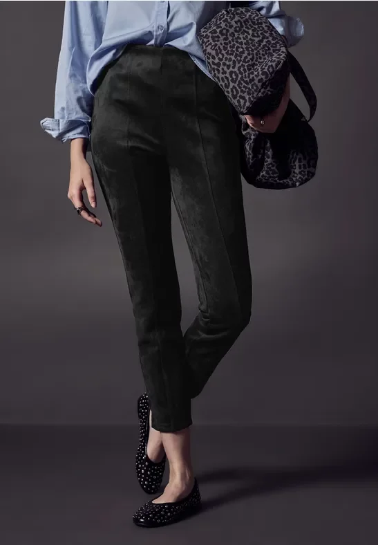 Street One Studio Frauen Velour Hose in Schwarz, Gr: 44