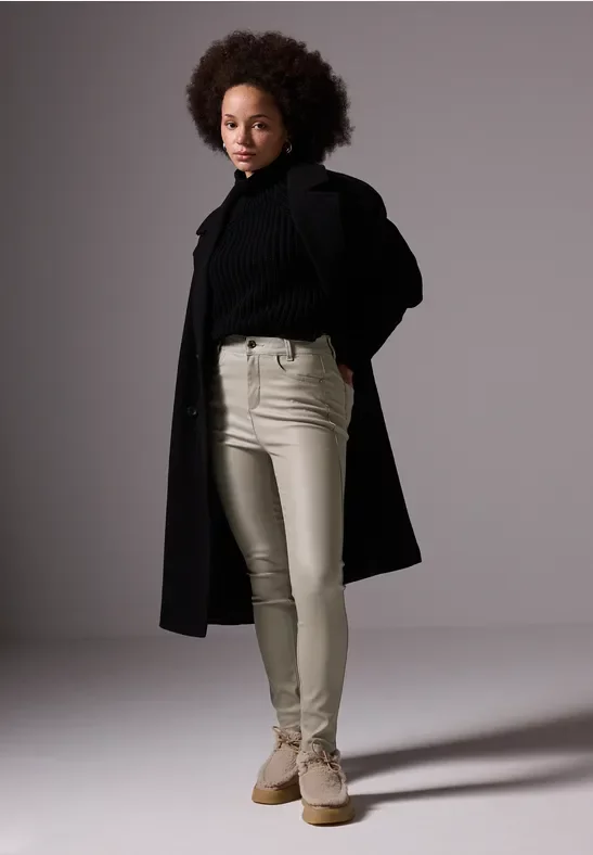 Street One Studio Frauen Beschichtete Hose in Beige, Gr: 44