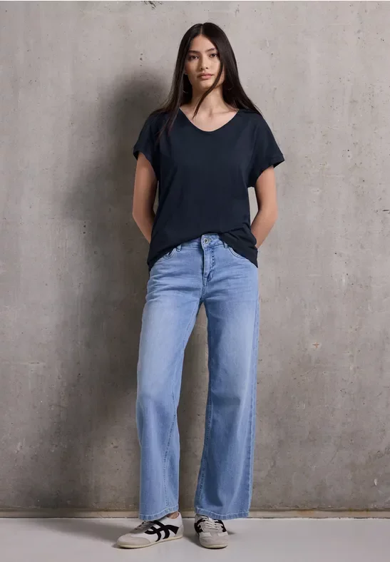 Thumbnail - Street One Studio Frauen Basic V-Neck Shirt in Blau, Gr: 36