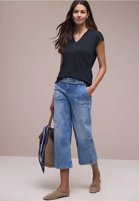 Street One Frauen Dropped Shoulder Shirt mit V-Neck in Blau, Gr: 36