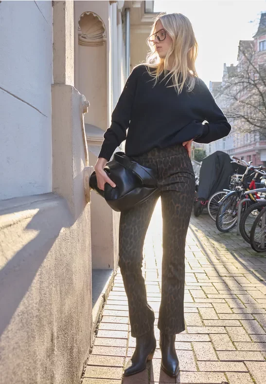 Thumbnail - Street One Studio Frauen Leo Bootcut Hose in Schwarz, Gr: 34