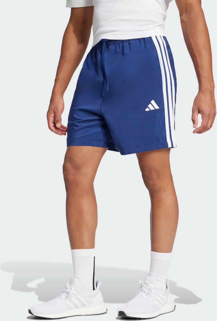 Essentials 3-Streifen Chelsea Shorts