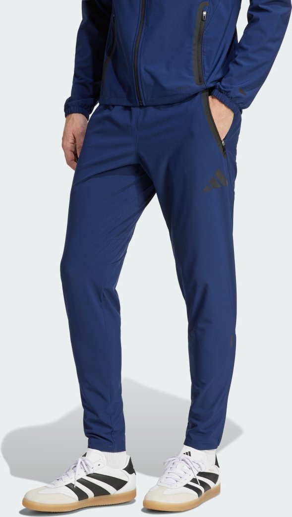 Manchester United Tiro 25 Competition Vis Tech Travel Hose