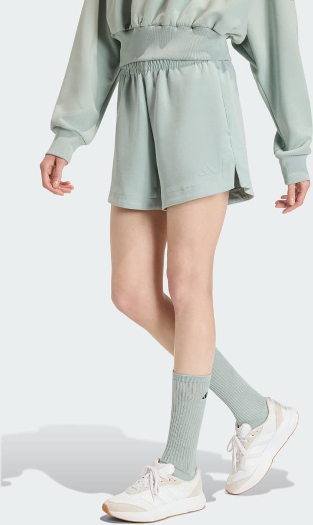Soft Lux Shorts, locker geschnitten