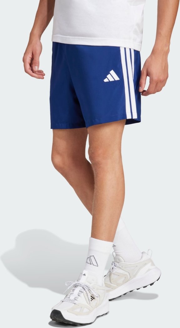 Essentials 3-Streifen Chelsea Shorts