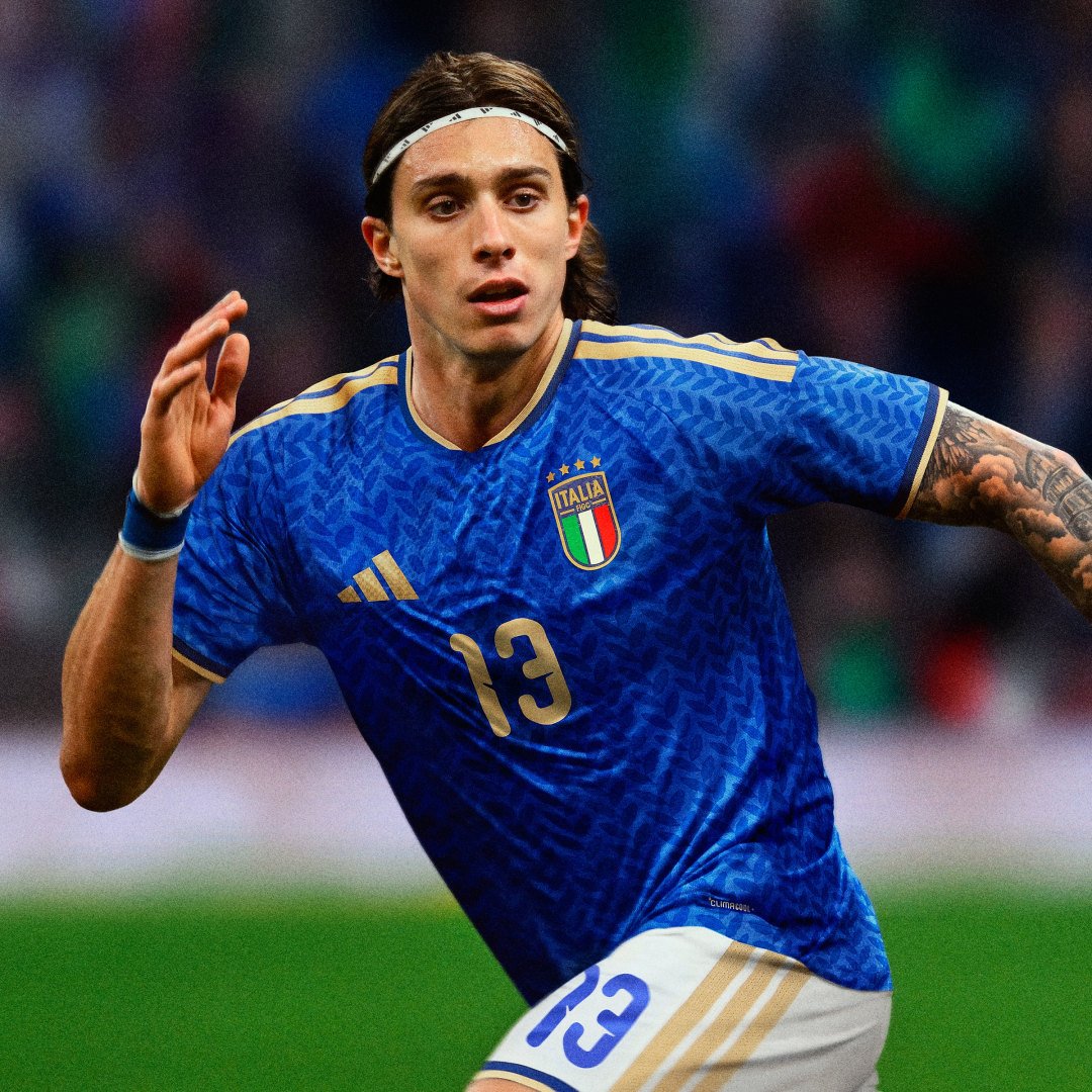 Italien 26 Authentic Heimtrikot