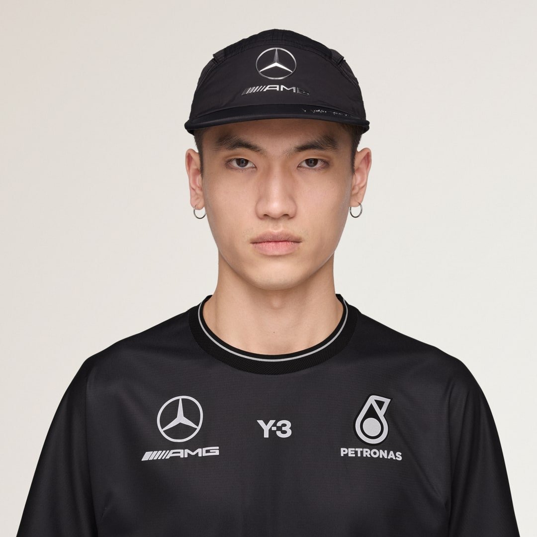 Y-3 MERCEDES-AMG PETRONAS FORMULA 1 TEAM RUN KAPPE