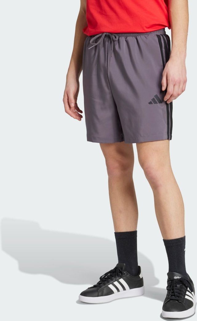 Essentials 3-Streifen Chelsea Shorts