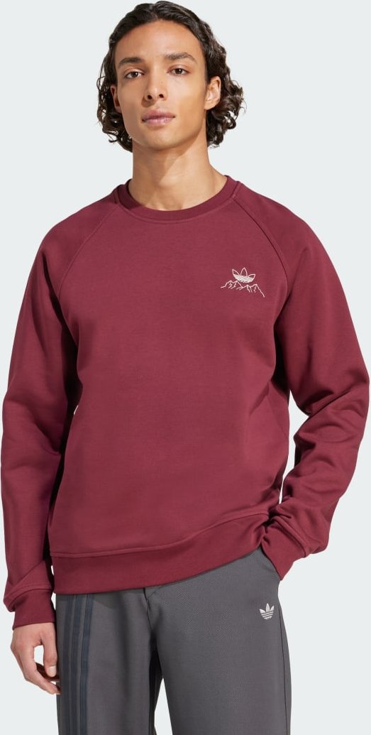 Winter Resort Mountain Graphic Fleece Sweatshirt