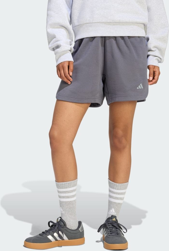3-Streifen Studio Fleece Shorts, locker geschnitten