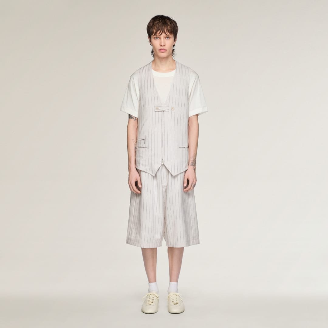 Y-3 SPORT UNIFORM SHORTS MIT NADELSTREIFEN