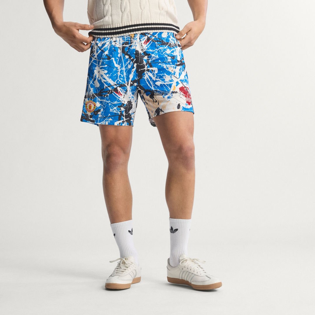 Manchester United Stone Roses Allover-Print Shorts