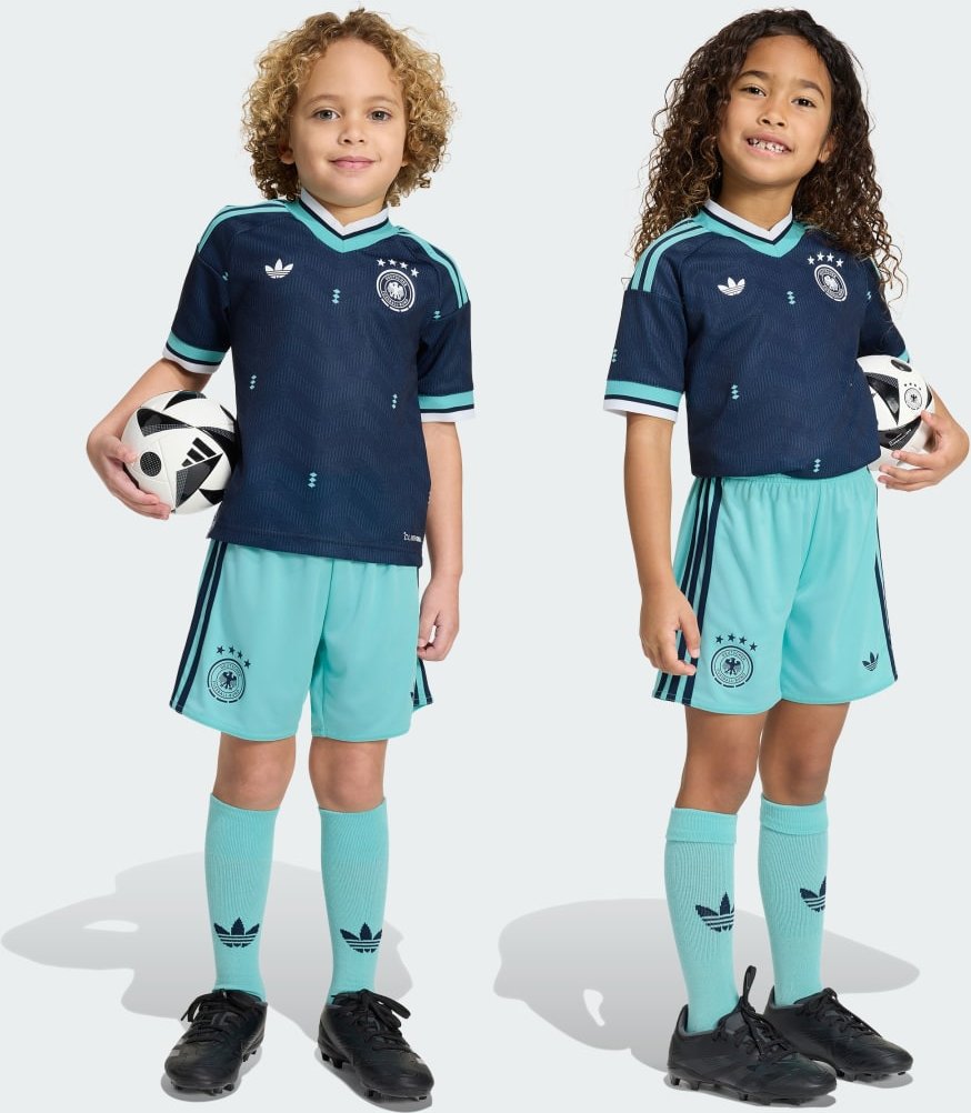 Thumbnail - Deutschland 26 Kids Auswärtsausrüstung